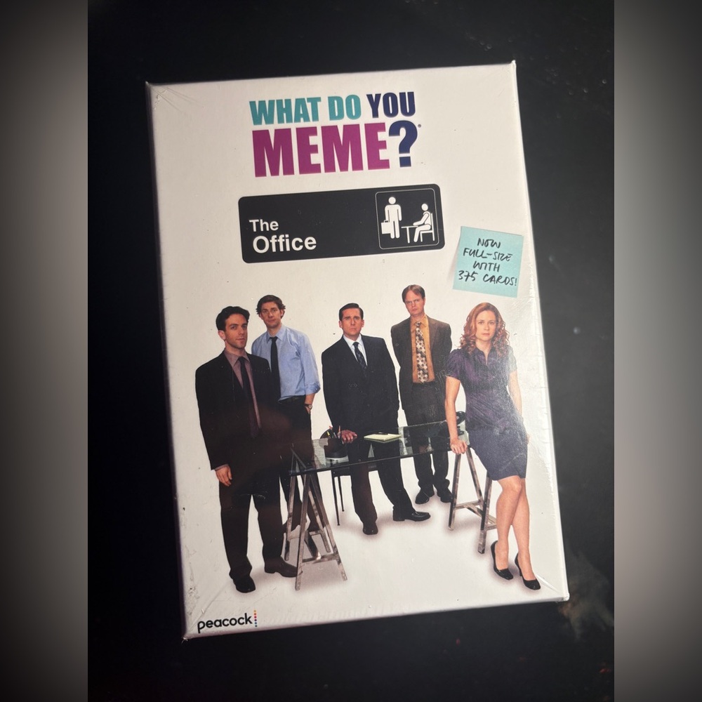 What Do You Meme? The Office Edition Board Game